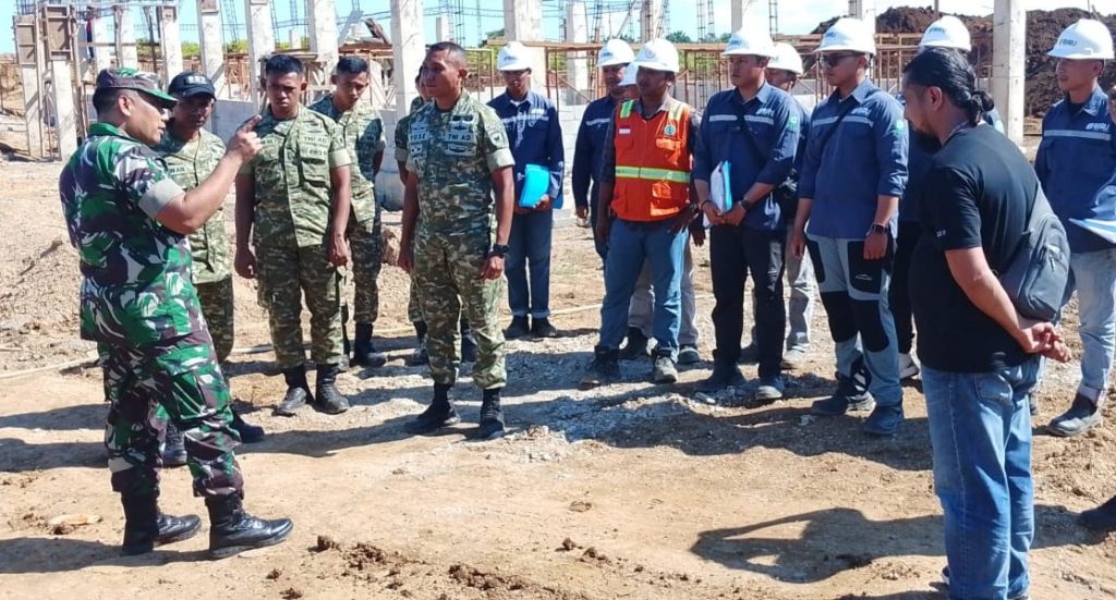 Kasiops Korem 032/WBR Tinjau Progres Pembangunan Yonif TP 897 Singgalang