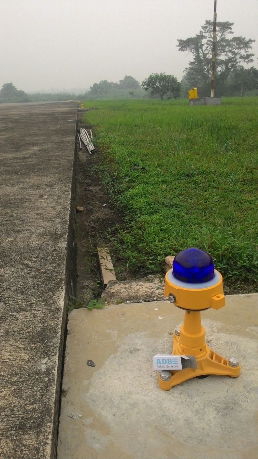 Pekerjaan Reinstalasi Taxiway Light Dan Apron Light Di Lanud Supadio